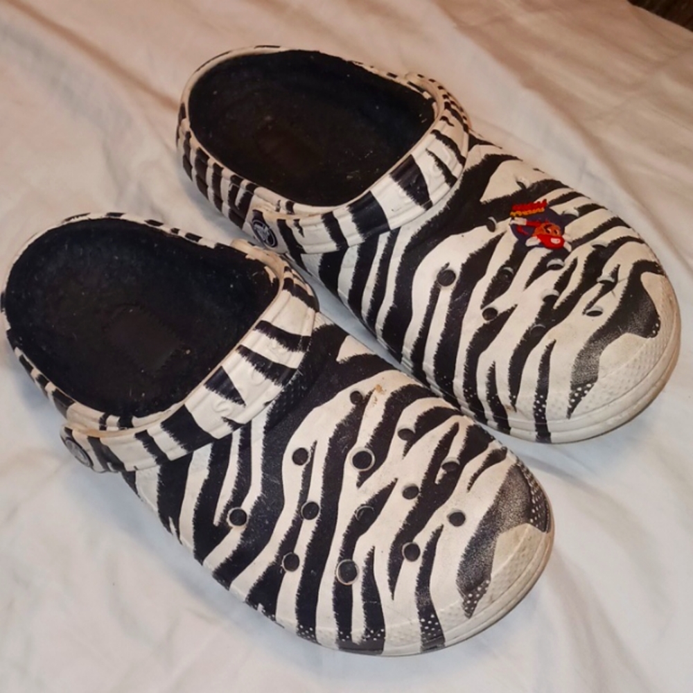 Zebra Crocs 🦓
